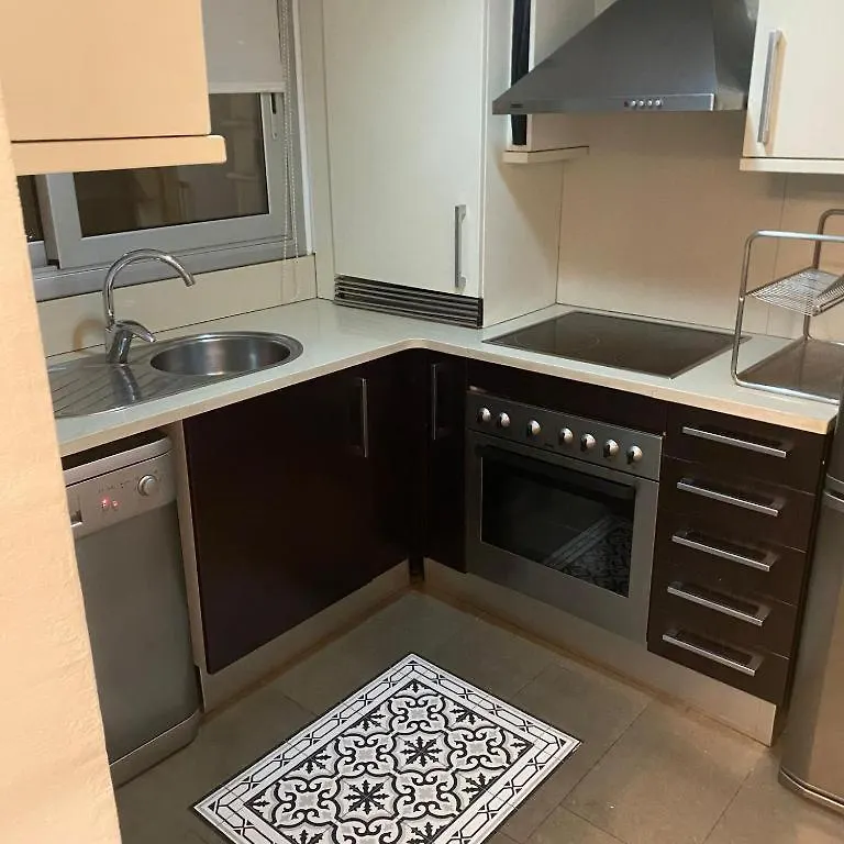 ברצלונה Stay U-Nique Apartments Seneca II 0*,  ספרד