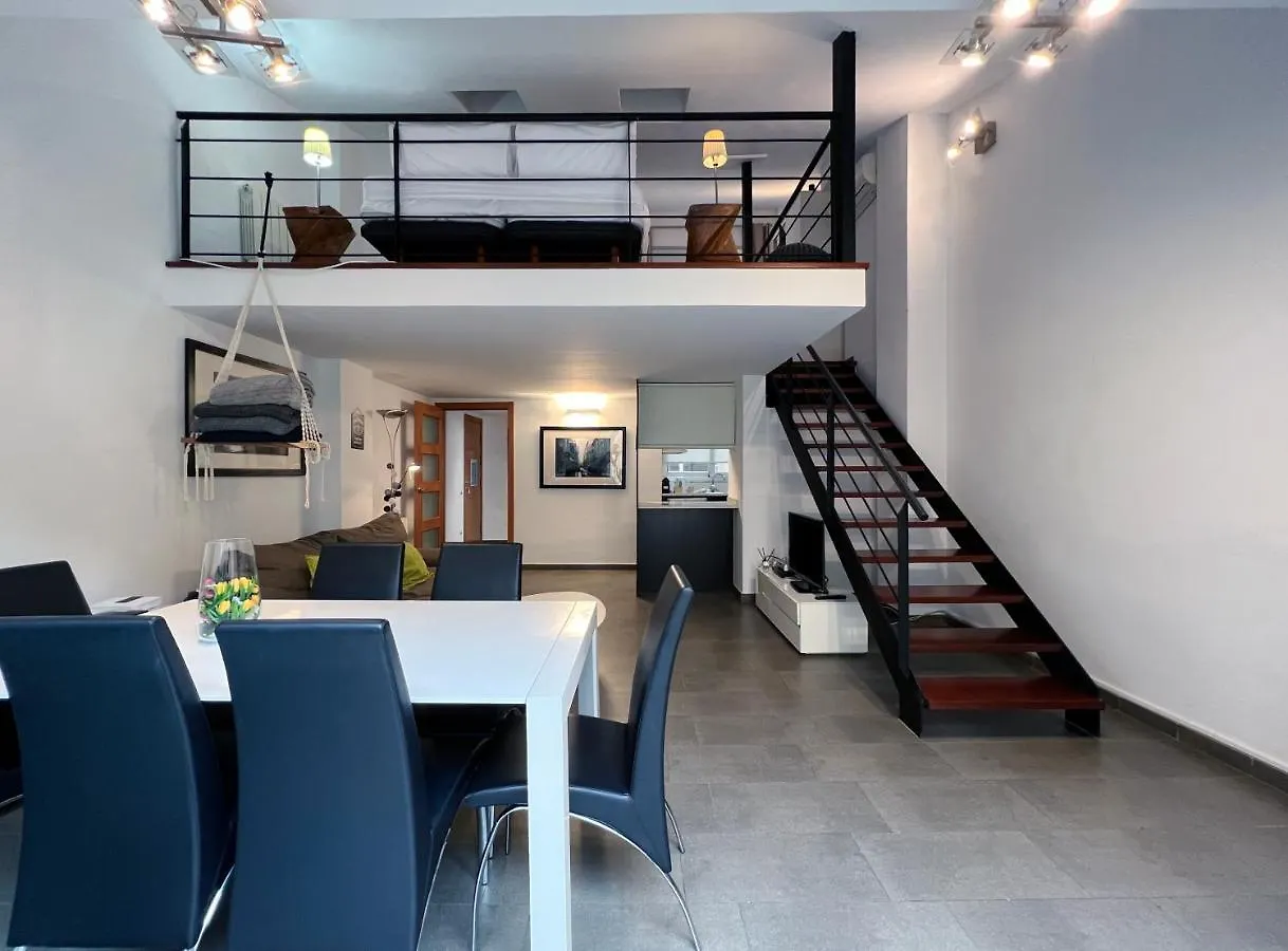 ברצלונה Stay U-Nique Apartments Seneca II ספרד